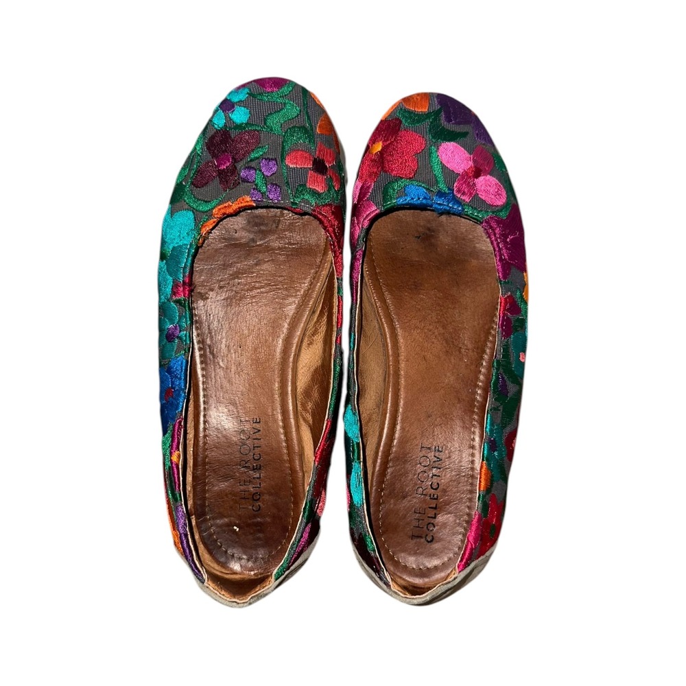 The Root Collective Floral Embroidered Flats Leather Size 8